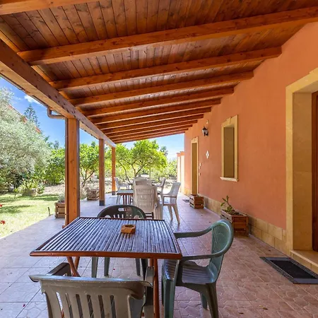 Lemalu Con Giardino Apartman Menfi
