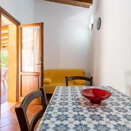 Lemalu Con Giardino Apartman